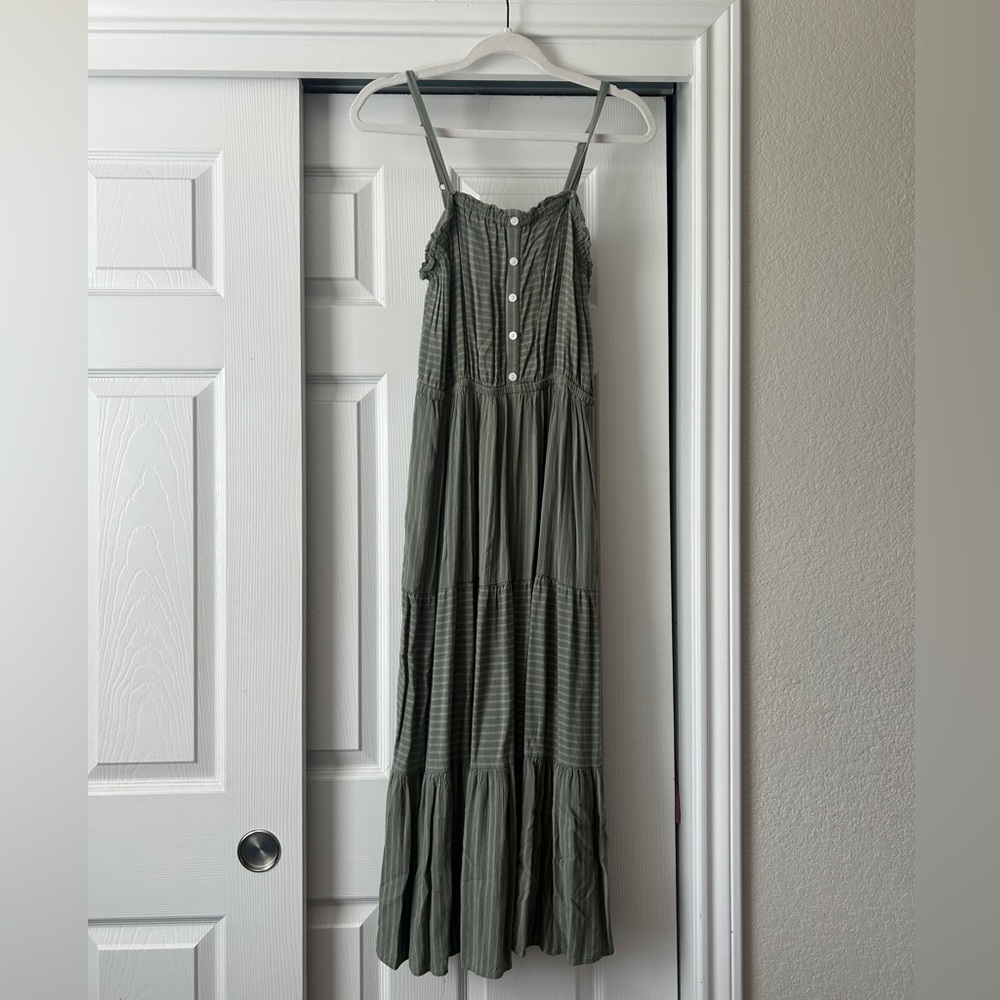 Universal Threads Striped Square Neck Tiered Slee… - image 4